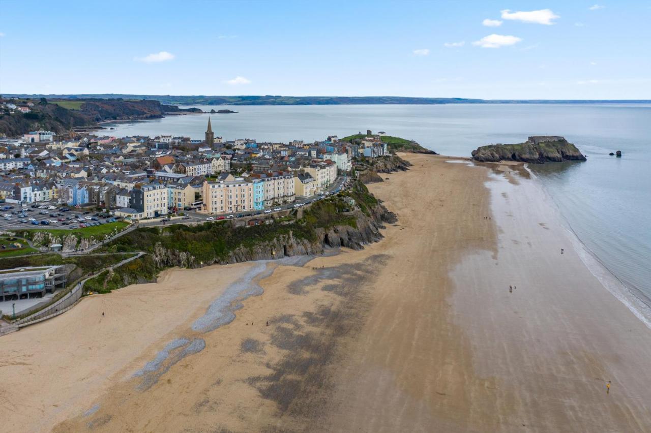 3 South Beach Court - Cosy Seafront Apartment Tenby Esterno foto