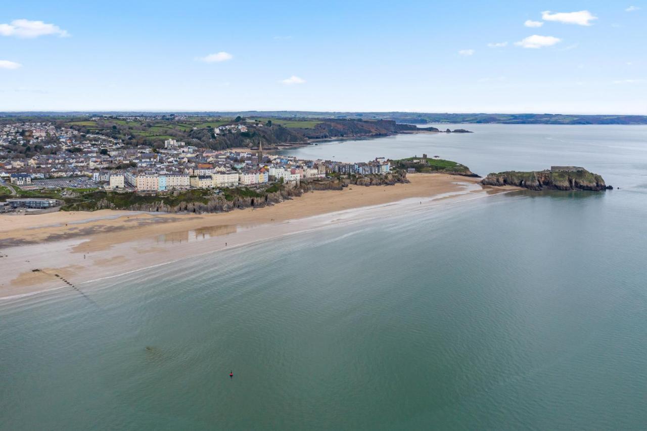 3 South Beach Court - Cosy Seafront Apartment Tenby Esterno foto