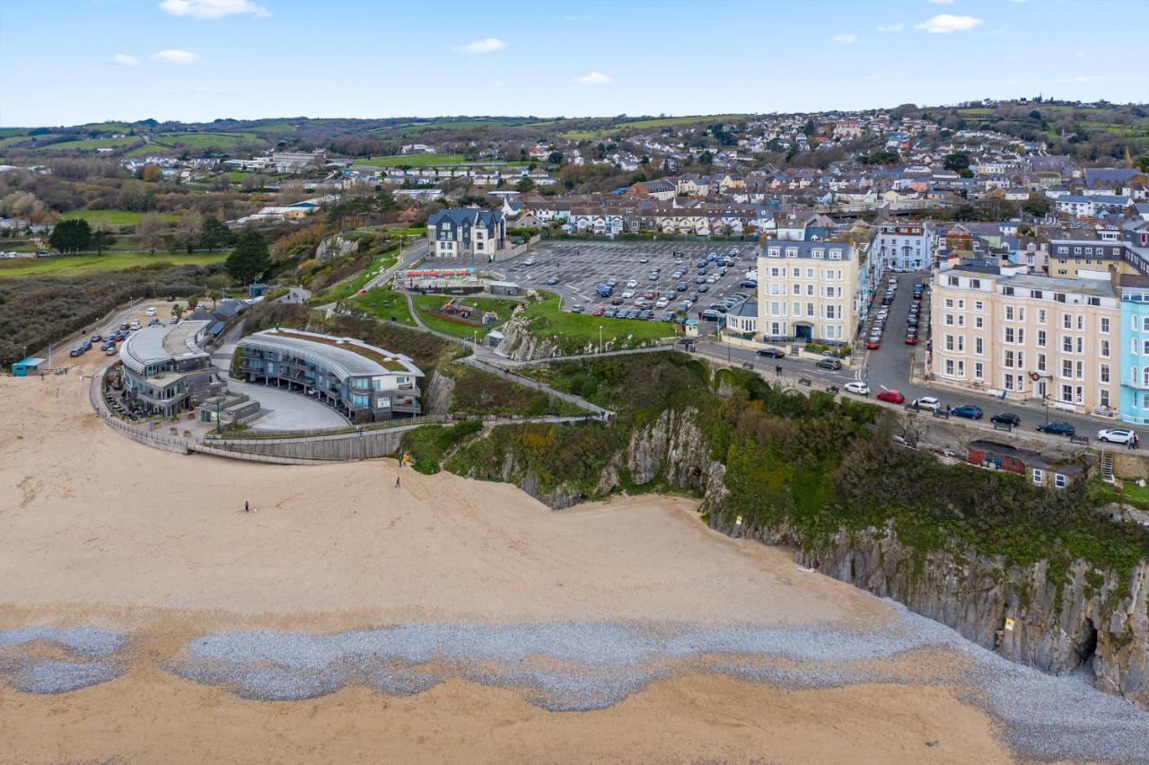 3 South Beach Court - Cosy Seafront Apartment Tenby Esterno foto