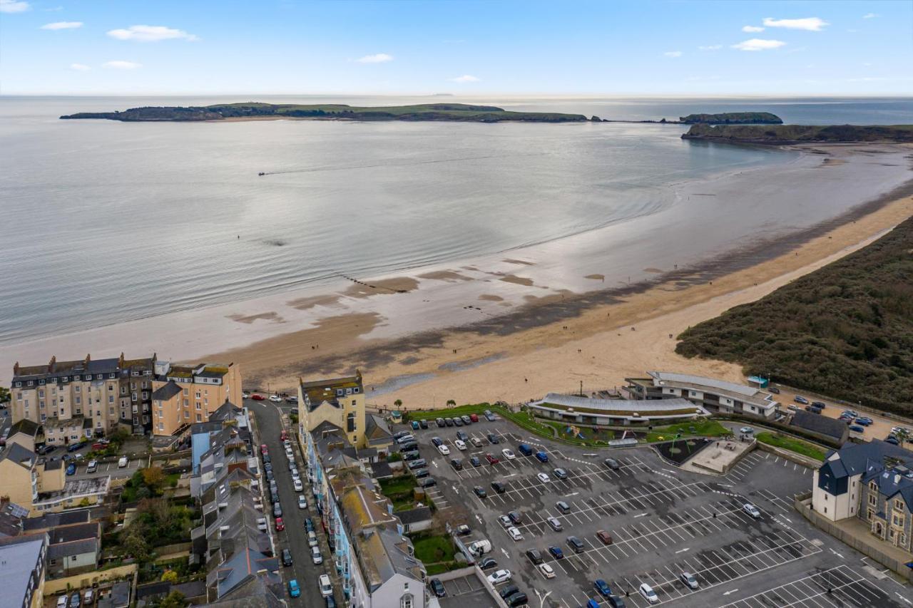 3 South Beach Court - Cosy Seafront Apartment Tenby Esterno foto